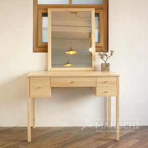 DRESSING TABLE-19
